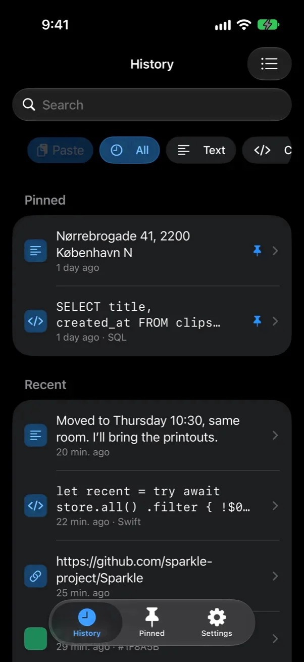 CopyHop History on an iPhone showing the same message, code and link at the top of the list.